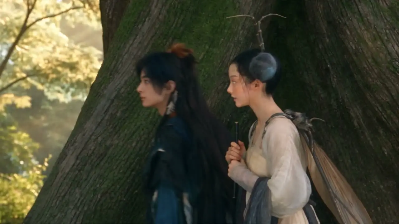 《这里是苍梧山》第二集｜视频-E02-V09-古树后密谈与晏沉吃苹果-v02-噜噜入场刷苔-分镜大师
