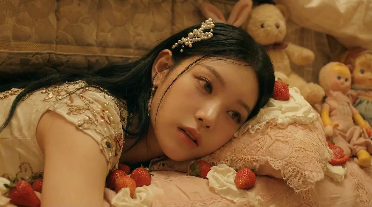 “Bizarre”少女的奇幻冒险｜图片节点 9