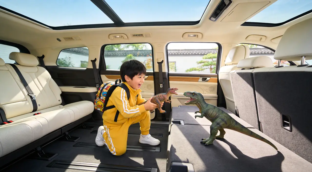 庭院级大五座SUV 岚图泰山X8「五一千里赴春约」|分镜 #8
