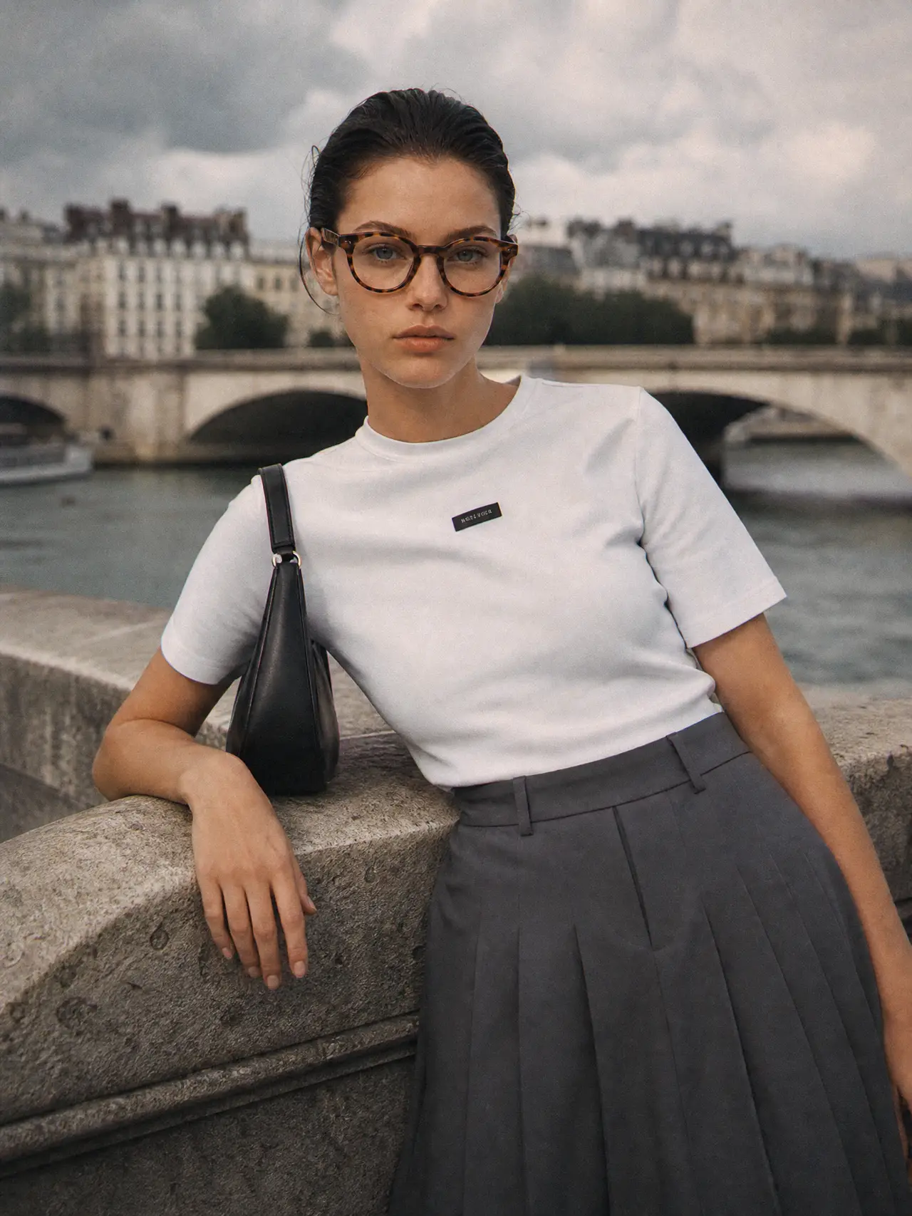 Fashion brand campaign|分镜4-石桥栏杆