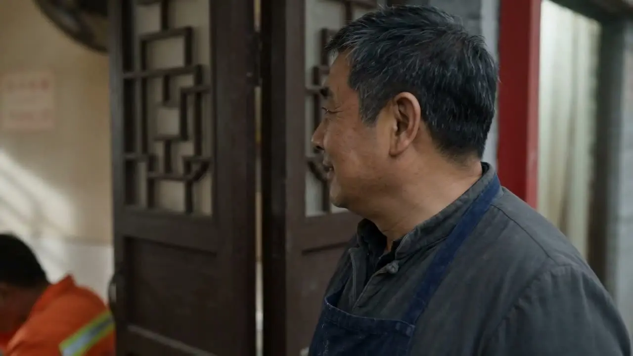 《跟着高德去扫街｜一只肉饼里的北京早晨》｜视频节点 9